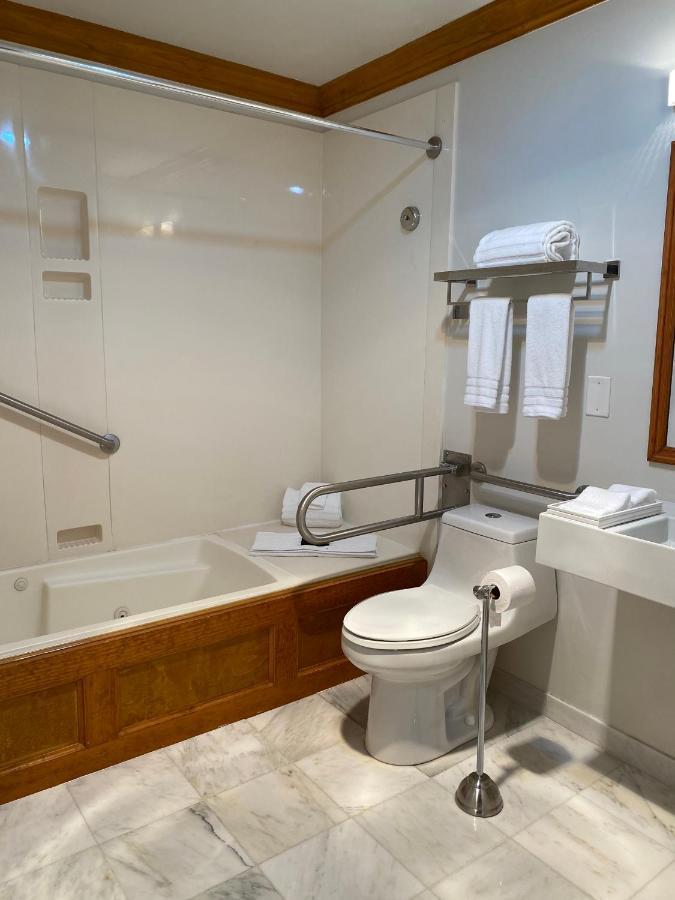 Inn On Summerhill Summerland Εξωτερικό φωτογραφία